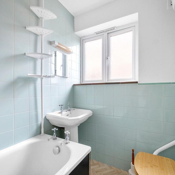 2 bedroom maisonette to rent - Photo 1