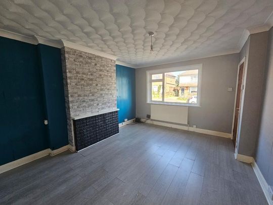 3 bedroom property to rent - Photo 1