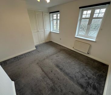3 bedroom mews to rent - Photo 4