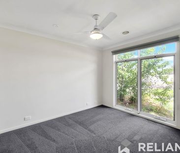 Low maintenance home! - Photo 1