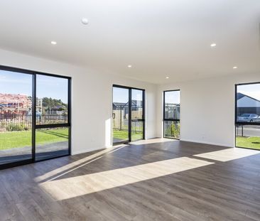 Brand New Family Home! - Photo 1