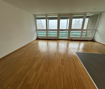 Shared kitchen of 4.5 rooms, child-friendly, beautiful view - Photo 1