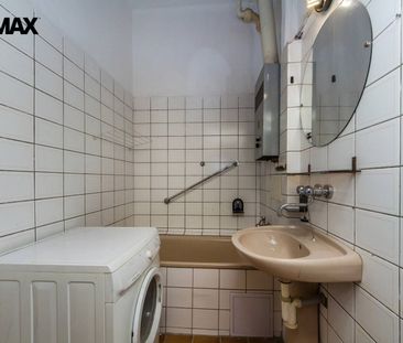 Pronájem bytu 2+1 49 m² - Fotografie 2