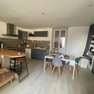 Location Appartement 3 pièces 63m² CHATEAUBRIANT 44110 - Photo 2