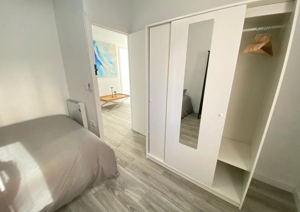 Calle de Concepción de la Oliva, Madrid, Community of Madrid 28021