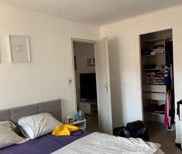 Location Appartement 2 pièces 47m² VAULX EN VELIN 69120 - Photo 2
