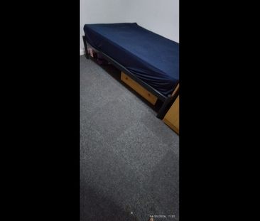 Studio Flat, College House, B8 - Photo 4