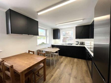 Kings Avenue, Falmouth, TR11 - Photo 4