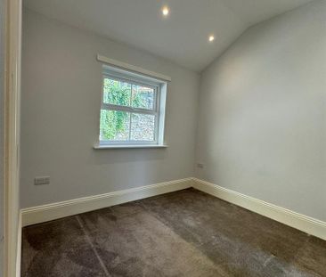 1 bed bungalow to rent in Ashworth Road, Rossendale, BB4 - Photo 2