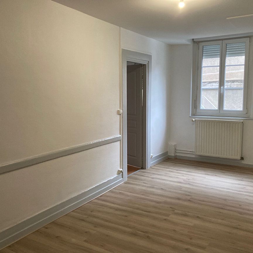 Location Appartement 3 pièces 84m² BESANCON 25000 - Photo 1