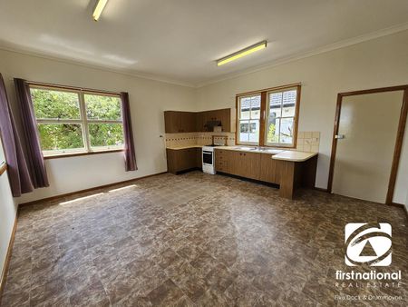 Spacious & Delightful Home in a Great Location - Photo 5