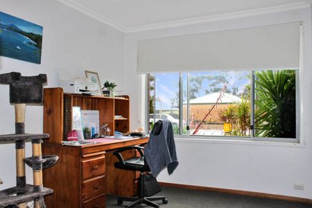 FAMILY HOME IN GREAT LOCATION - Photo 2