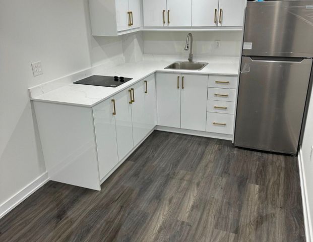 For Lease - 1334 Kobzar Drive Unit# Bsmnt, Oakville, Ontario - Photo 1