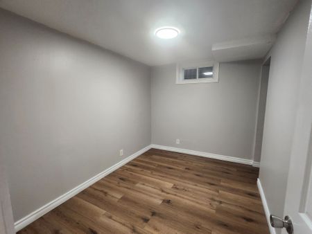 For Lease - 197B Cedarvale Crescent Unit# Lower, Waterloo, Ontario - Photo 3