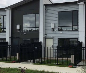 Easy living 2 Bedroom Town house in Huapai - Photo 1