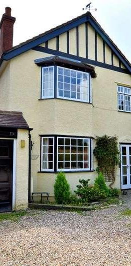 Bell Common, Epping, CM16 - Photo 1