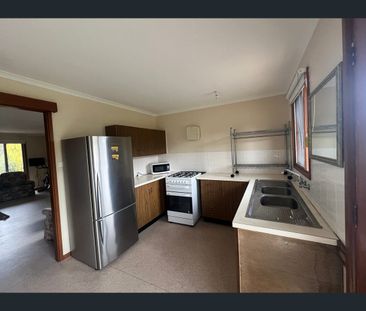 39C Warsaw Crescent, Hackham West, SA 5163 - Photo 2