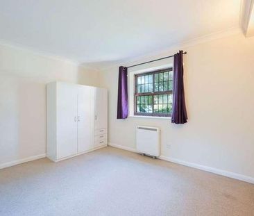 Lovelace Gardens, Stirling Court, KT6 - Photo 3