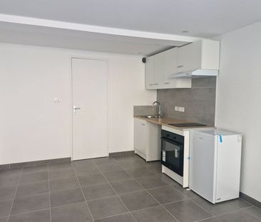 Location Appartement 1 pièce 18m² - Photo 1