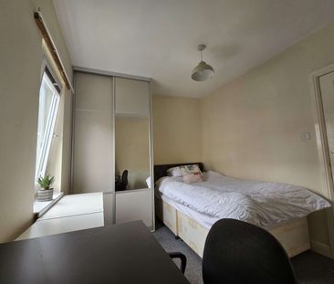 24 Spring View Road, Crookesmoor, S10 1LS - Photo 1