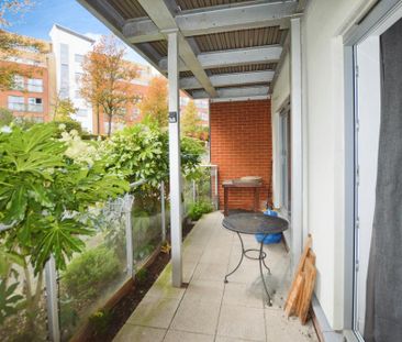 1 bedroom flat to rent - Photo 5