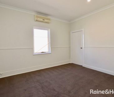 14 Lambert Street, Bathurst, NSW 2795 - Photo 4