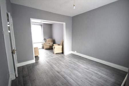 17 Beechwood Street, Derry/Londonderry, Cityside, BT48 9JN - Photo 2