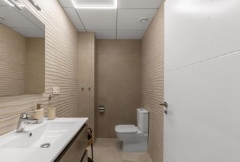 Mieszkanie na wynajem - 112 m² - 3 pokoje Torrevieja Walencja Alicante