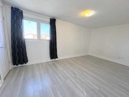 For Lease - 6 Damascus Drive Unit# (Main), Toronto, Ontario - Photo 4