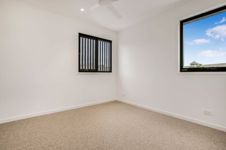 Complete Coastal Luxury with Beach Access! - Photo 4