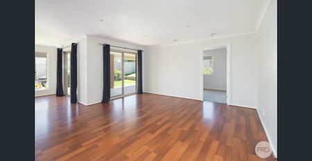 PREMIER FAMILY LIVING WITH STYLE, COMFORT AND CONVENIENCE! - Photo 3