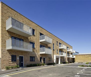 1 bedroom flat to rent - Photo 6