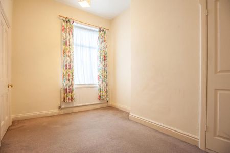 3 bedroom terraced house to rent - Photo 4