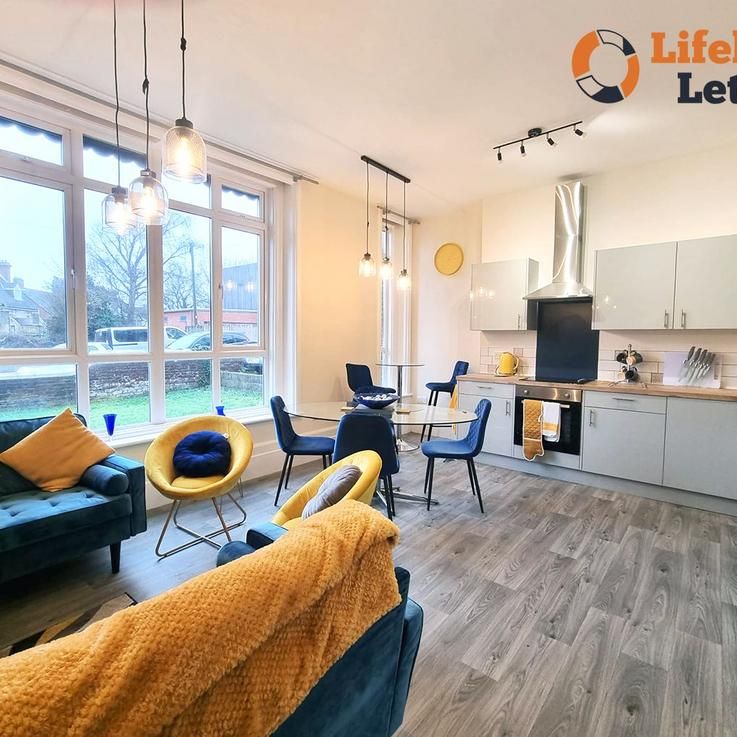 1 bedroom in a house share to rent - Photo 1