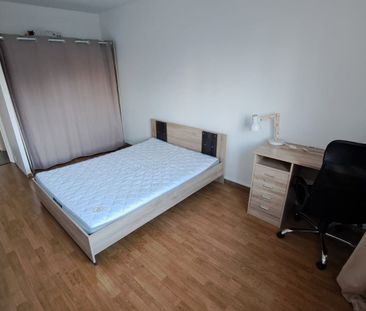 Location Appartement 4 pièces 67m² - Photo 6