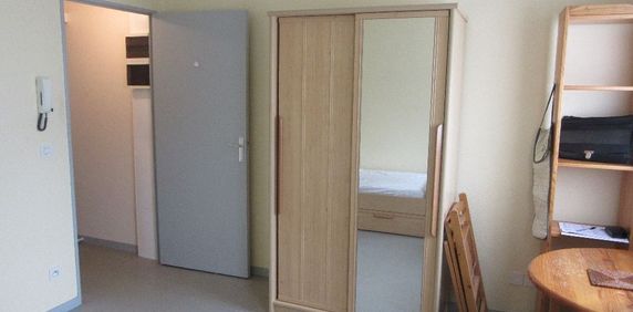 Location Appartement 1 pièce 18m² RENNES 35700 - Photo 2