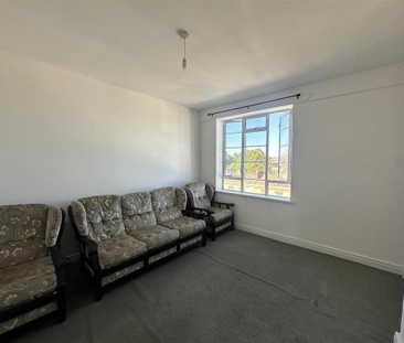 2 bedroom flat to rent - Photo 6 | Rentumo
