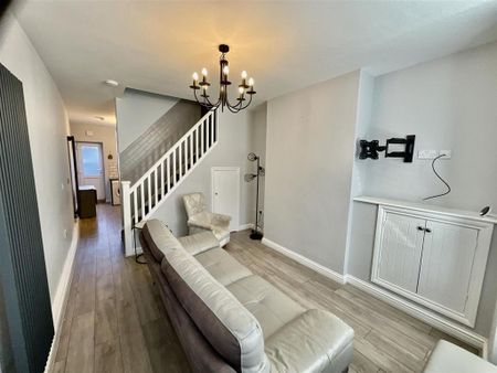 3 bedroom house to rent - Photo 2