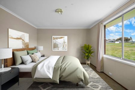 Solid brick home with modern kitchen - Photo 3