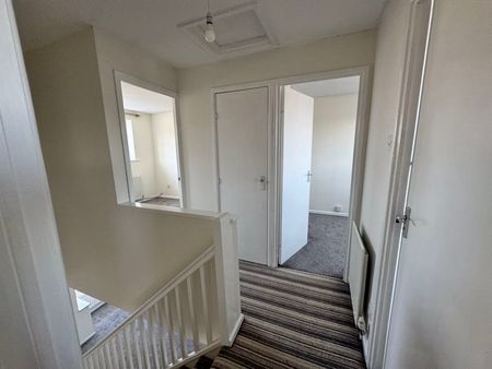 3 bed house to rent in - Photo 4