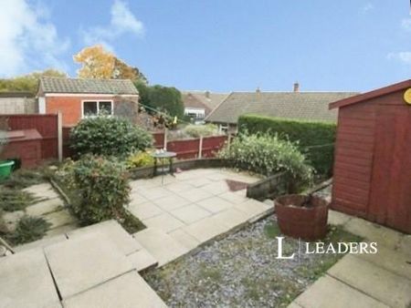 2 bedroom bungalow to rent - Photo 3