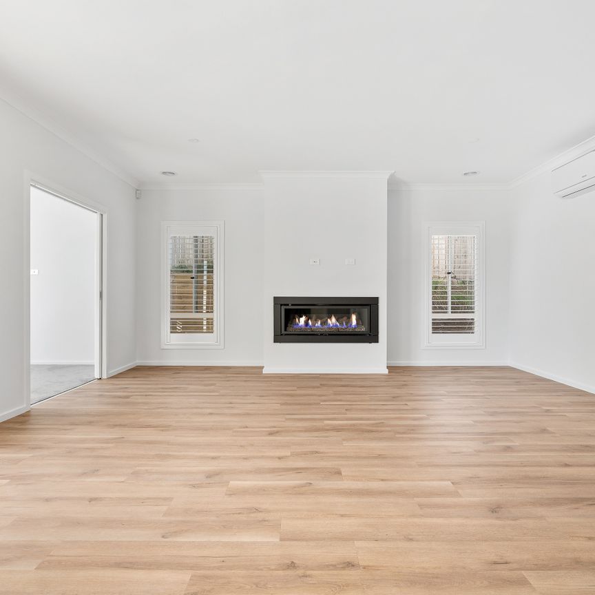 106 Creedmore Drive, Rye VIC 3941 - House For Rent | Domain - Photo 1