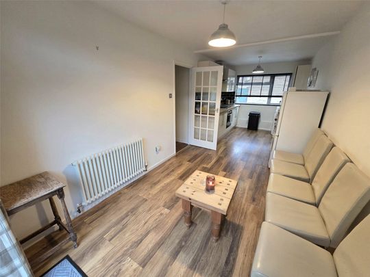 Vandyke, Bracknell, Berkshire, RG12 - Photo 1