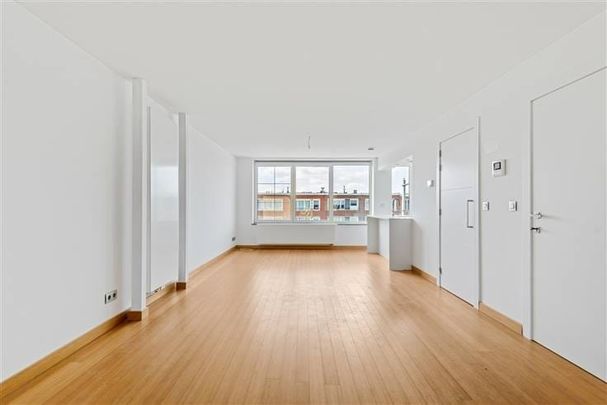 Appartement te huur - Photo 1