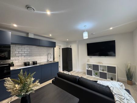 2 BEDROOMS, 16 WILLOWBANK MEWS FLAT 1 – STUDENT ACCOMMODATION COVENTRY - Photo 4