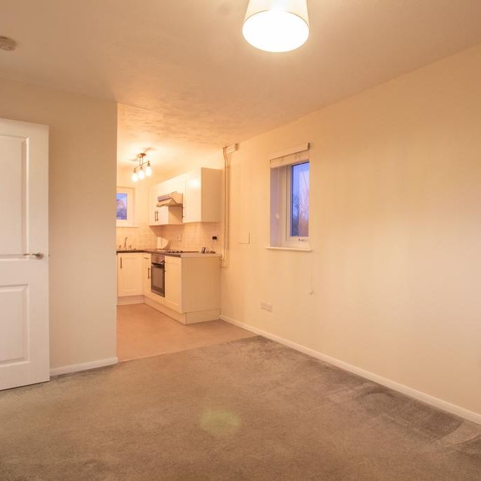 1 bedroom flat to rent - Photo 1