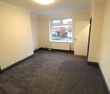 62 Tennyson Road, Middleton, Manchester, M24 2WS - Photo 3