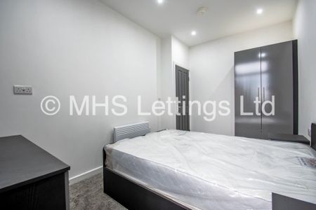 Flat 1, 12 Noster Hill, Leeds, LS11 8QE - Photo 2