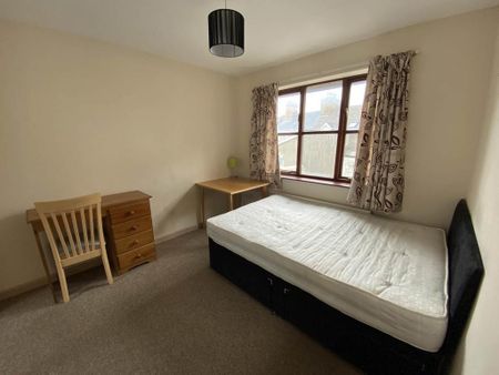 3 bedroom terraced house to rent - Photo 3