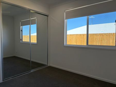 34 Provence Place, Greenbank QLD 4124 - House For Rent | Domain - Photo 5
